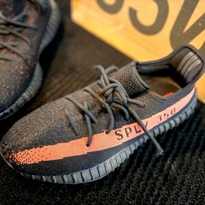 Adidas Yeezy boost 350 gently worn